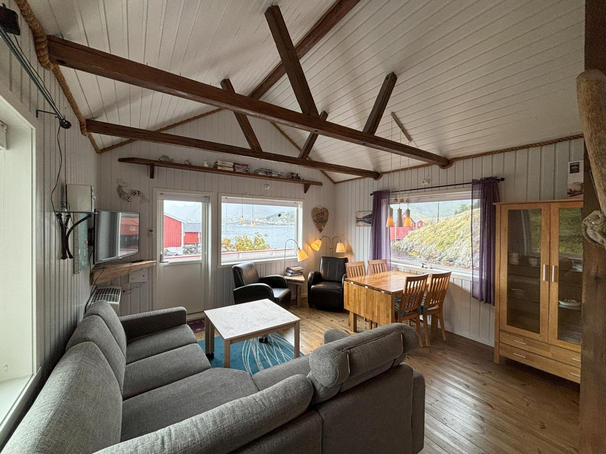 Buodden Rorbuer - Fisherman Cabins Sorvagen Exterior photo