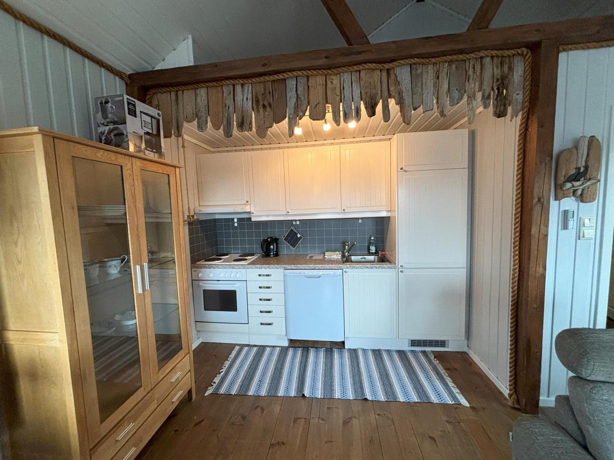 Buodden Rorbuer - Fisherman Cabins Sorvagen Exterior photo