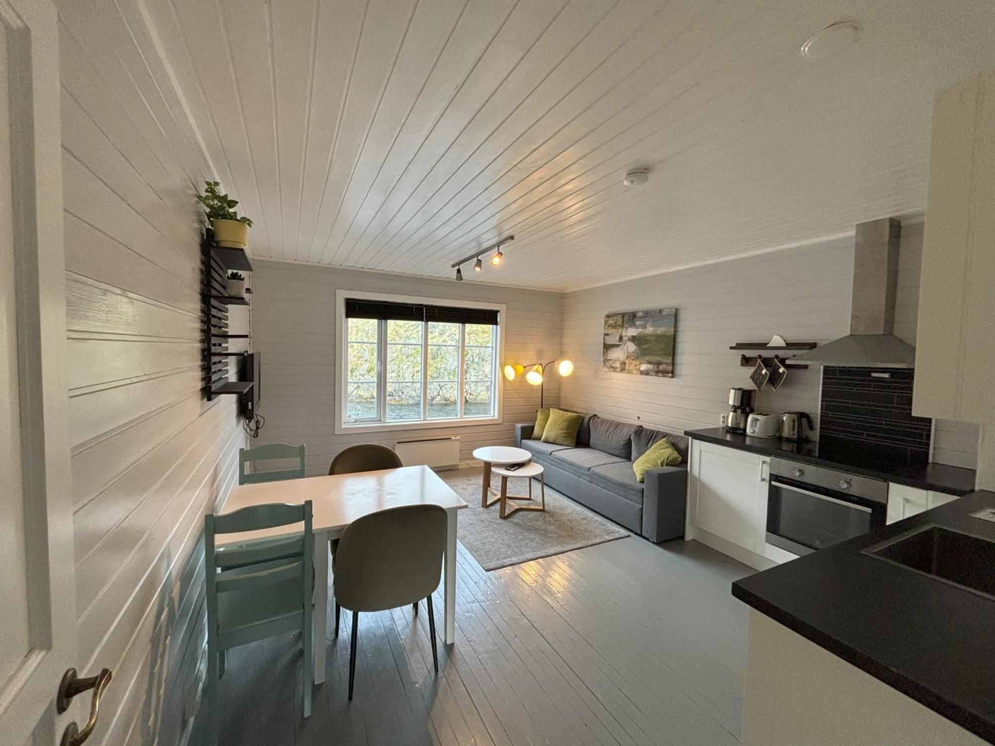 Buodden Rorbuer - Fisherman Cabins Sorvagen Exterior photo