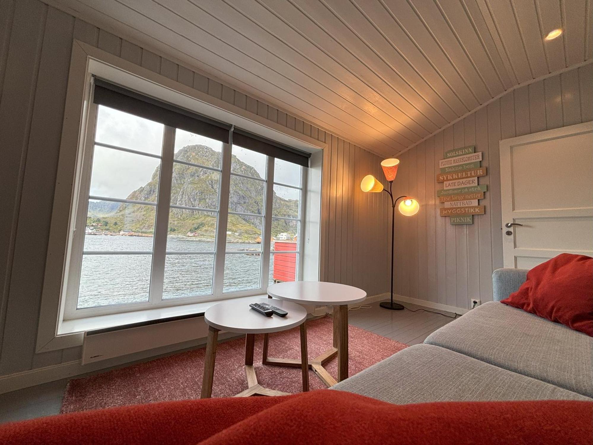 Buodden Rorbuer - Fisherman Cabins Sorvagen Exterior photo