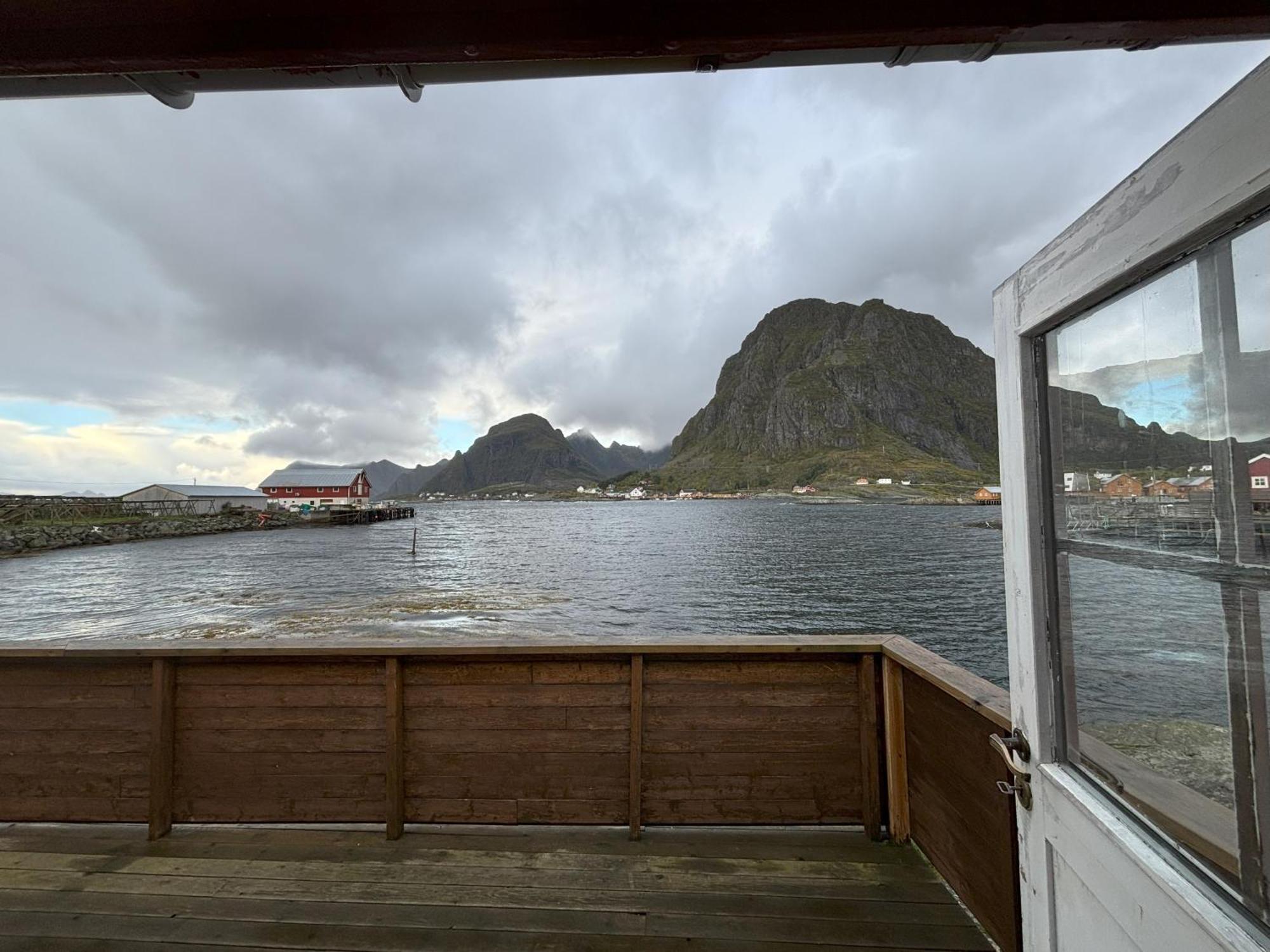 Buodden Rorbuer - Fisherman Cabins Sorvagen Exterior photo